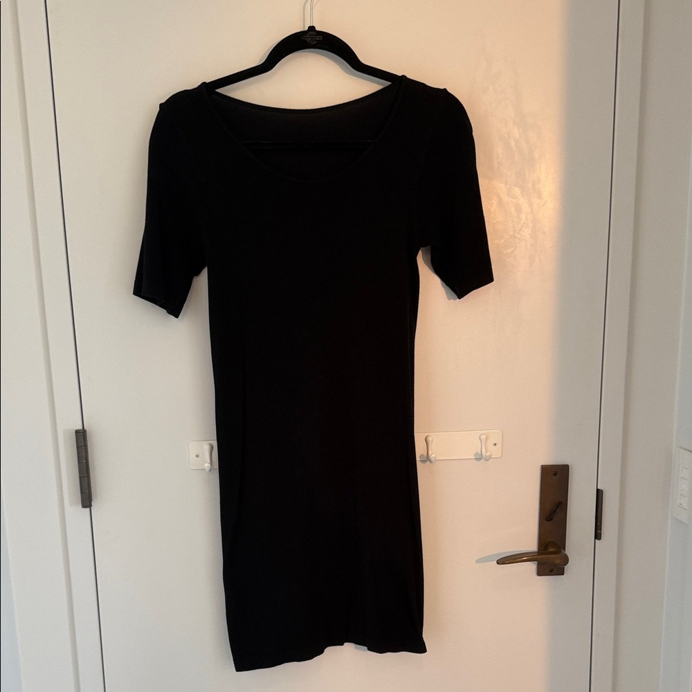 M. Rena Classic Black Short Sleeve Top